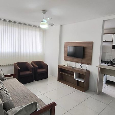 Apartamento Em Otima Localizacao Torres Esterno foto
